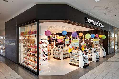 Town Shoes store mall photography for Mapleview Shopping Mall Burlington Ontario BP imaging