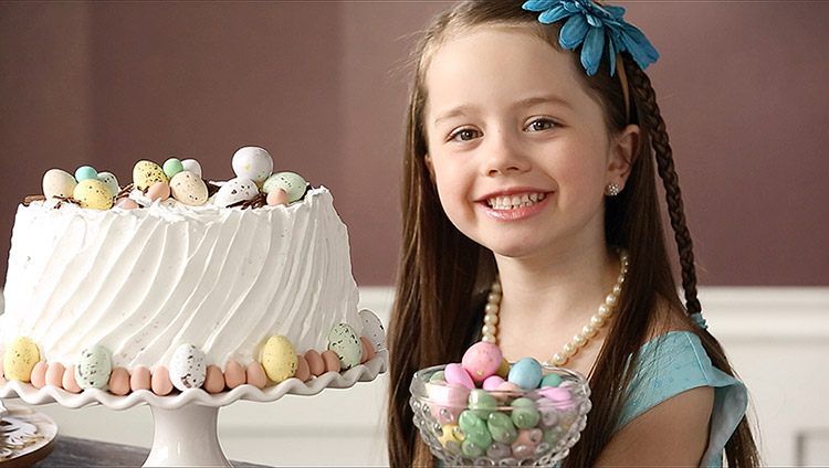 Cake decorator for Egg Farmers of Ontario Easter recipe video