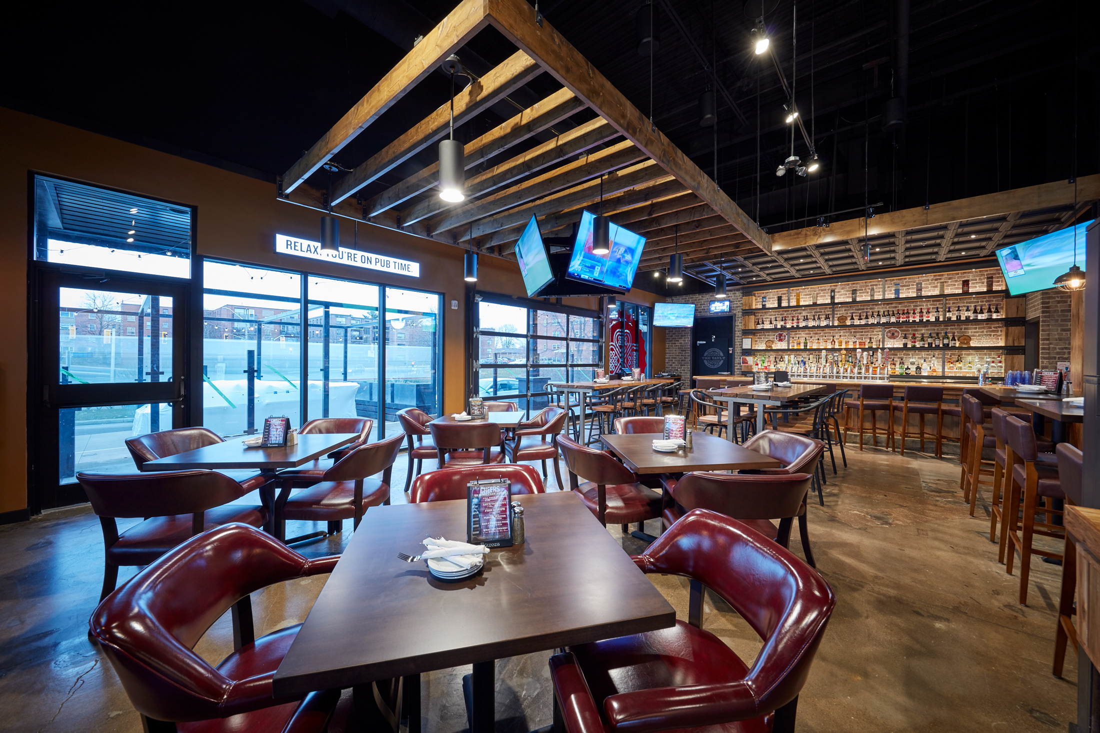 Professional Restaurant Photography - Interior & Exterior