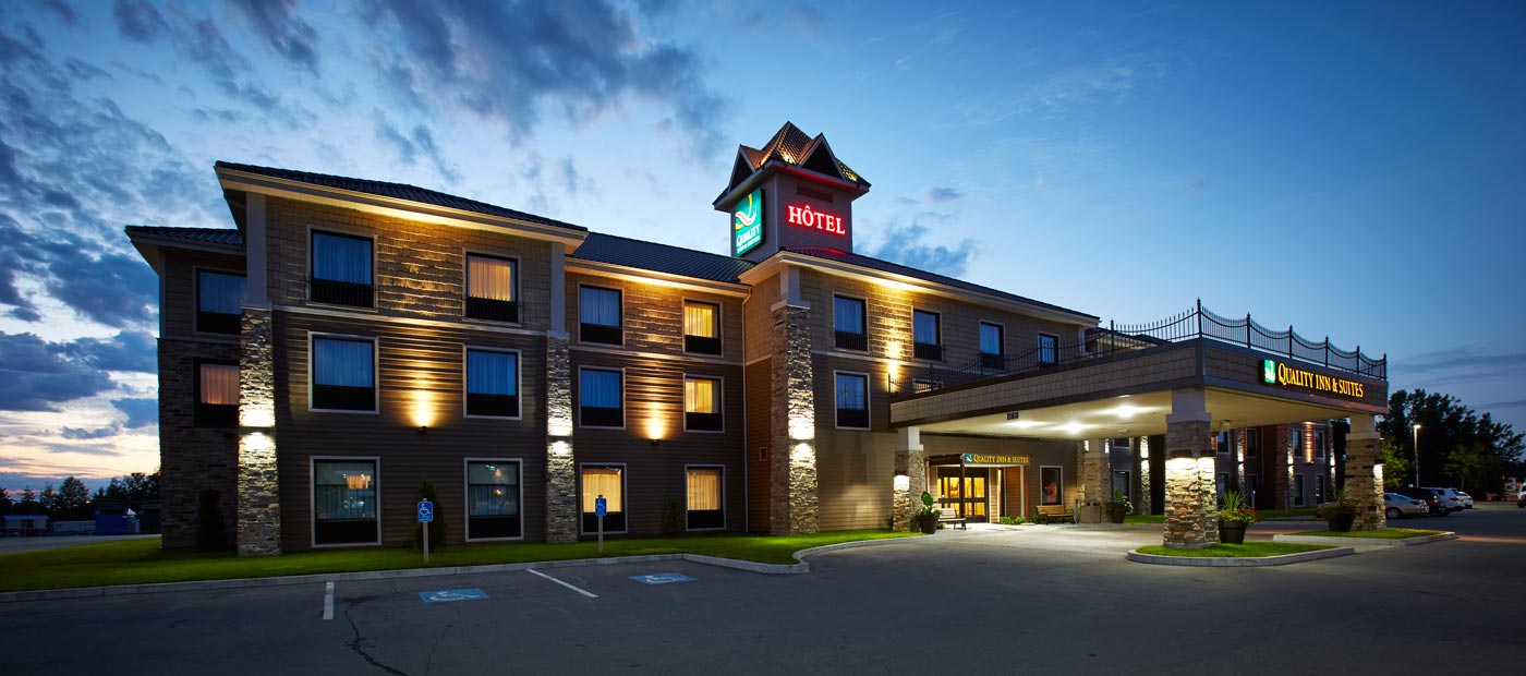 Exterior Hotel Photography Toronto Quality Inn Suites parking and building