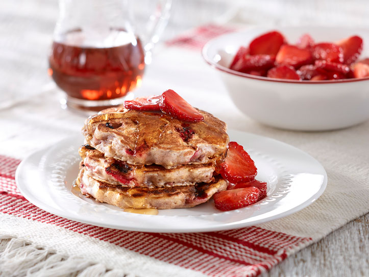 Foodland Ontario recipe photography of strawberry oatmeal pancakes