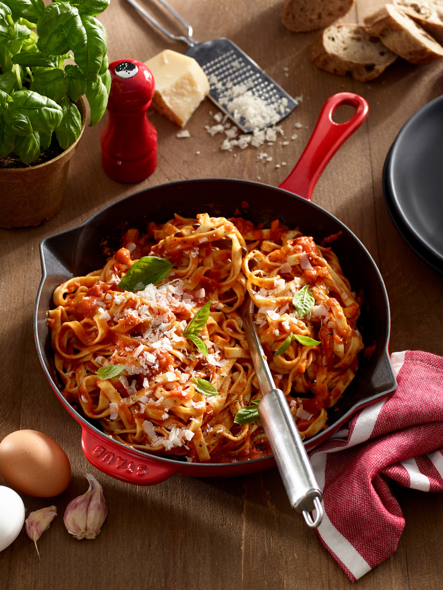 Food Photo - Fresh Pasta Tomato Basil Parmesan Skillet